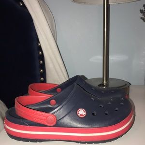 Navy/Red Crocs
